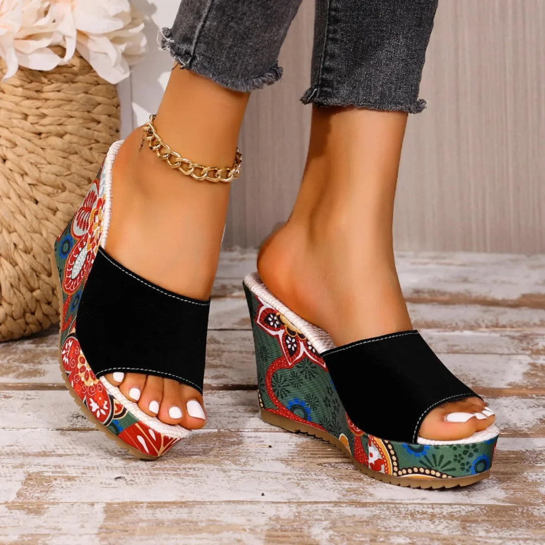 Joelle™ — Mules escultóricas con tacón floral
