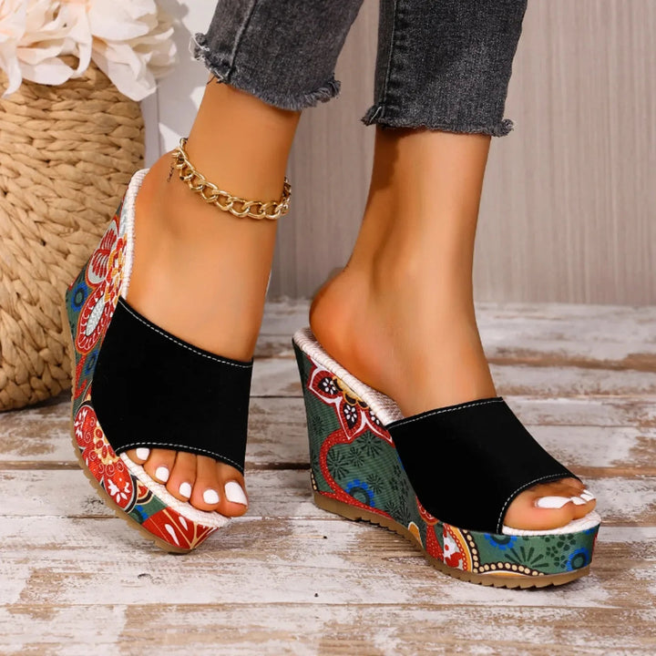 Joelle™ — Mules escultóricas con tacón floral