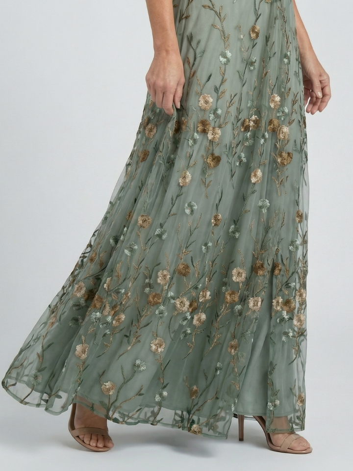 Selora | Vestido Maxi Fluido con Cuello Halter