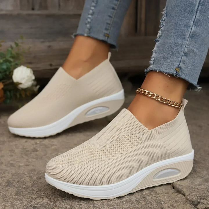 Laurence™ — Zapatillas slip-on con cuña para comodidad diaria