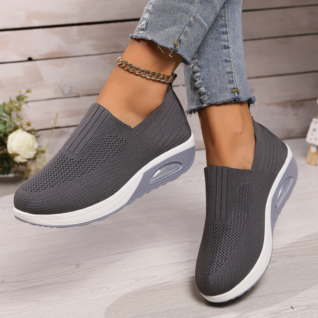 Laurence™ — Zapatillas slip-on con cuña para comodidad diaria