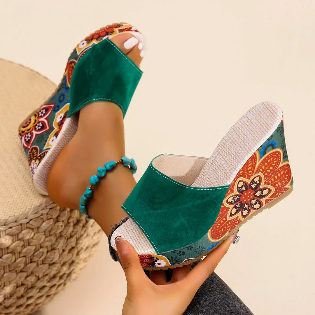 Joelle™ — Mules escultóricas con tacón floral