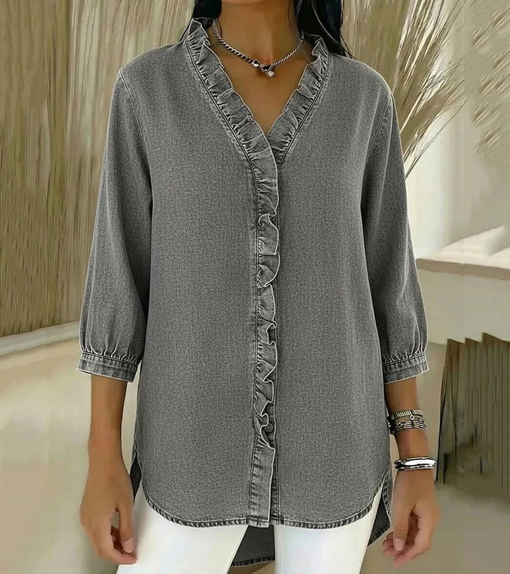 Clémence™ — Blusa fluida con cuello en V y volantes