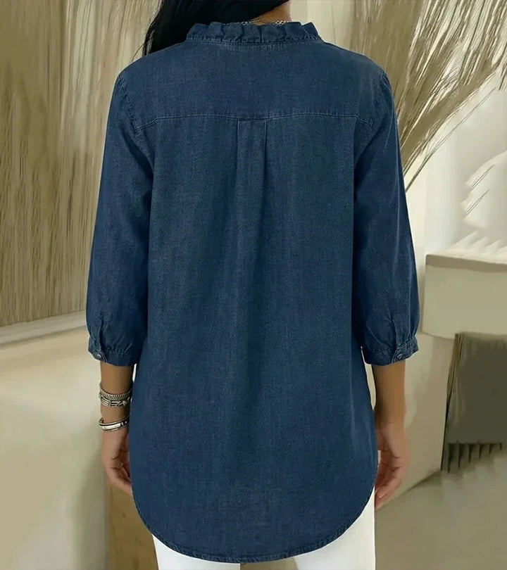 Clémence™ — Blusa fluida con cuello en V y volantes