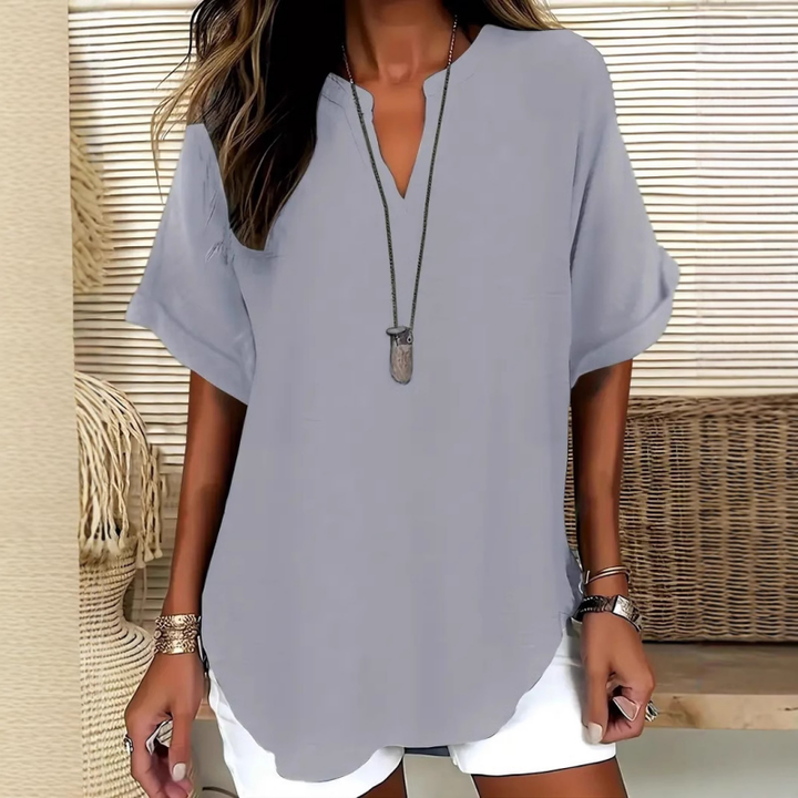 Émilie™ — Blusa fluida elegante con cuello abierto
